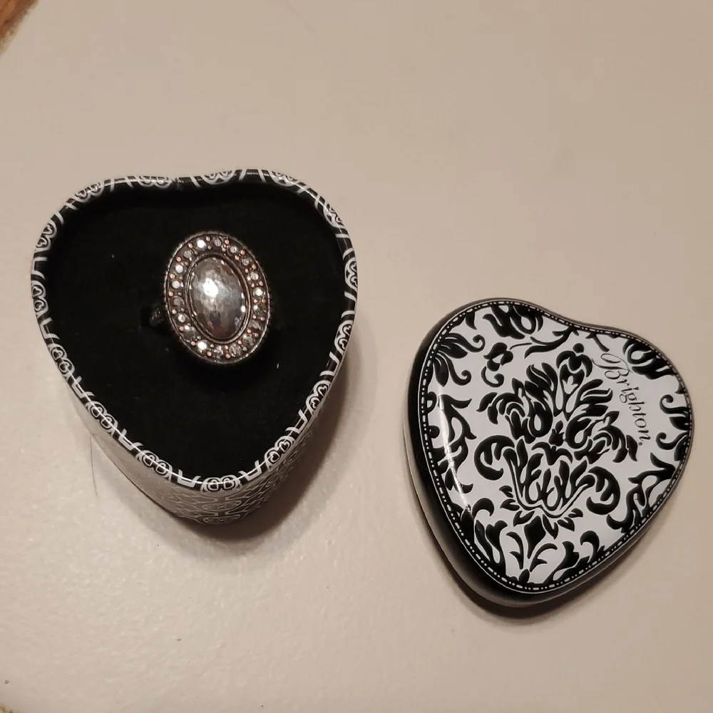 Brighton ring - Picture 1 of 5